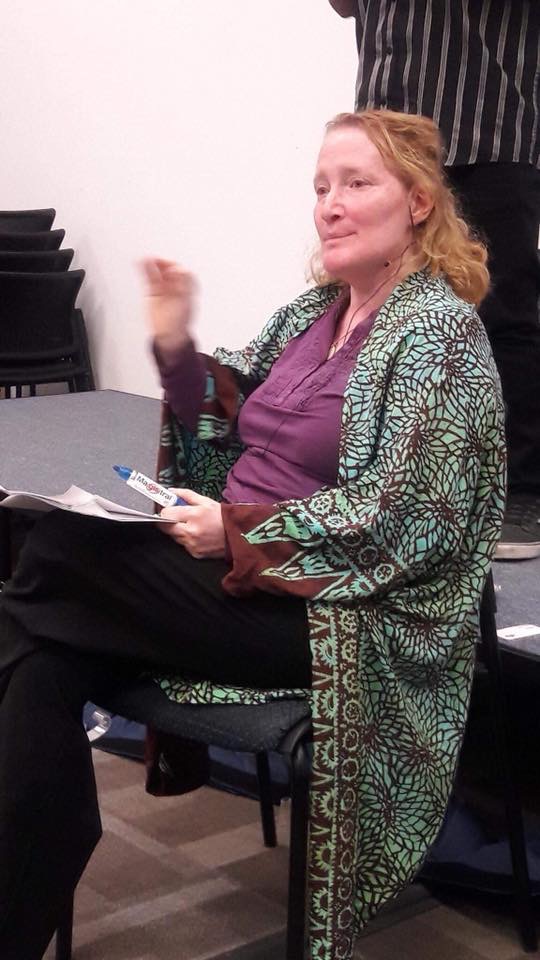 Rhonda speaking to women with disabilities in Mexico City training.