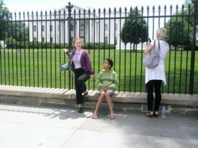 Rhonda standing in front of White House.